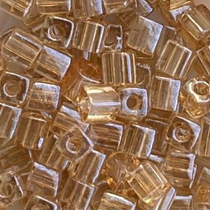 Square 4mm Transparent Lt Topaz Luster