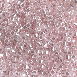 Delica Bead Lined Crystal Pale Salmon