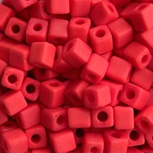 Square 4mm Opaque Frosted Red