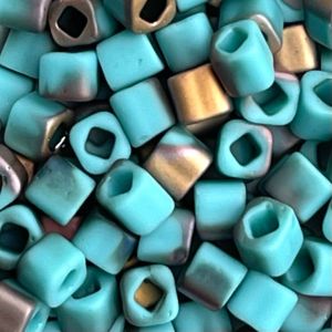 Toho Cube 4mm HYBRID Apollo – Frosted Turquoise