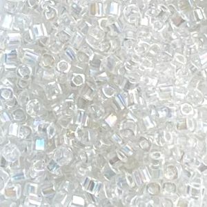 Toho Cube 1,5mm Transparent Rainbow Crystal