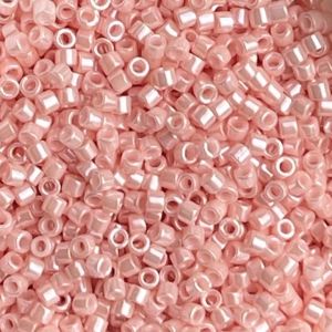 Delica Bead Opaque Lt Salmon Ceylon