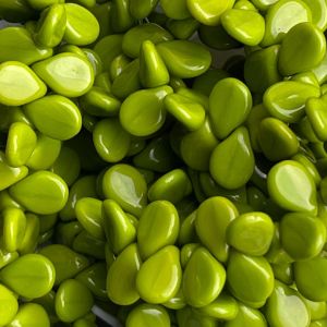 PIP 5x7mm Olivine Alabaster Opaque 69Bds/Str apr